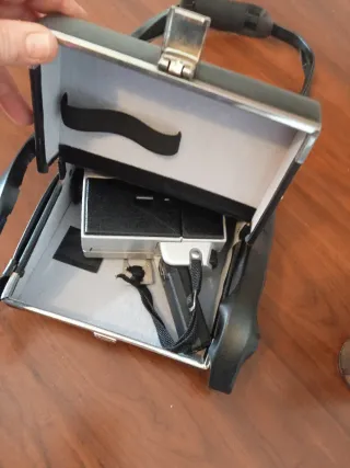 Cámara Super 8 Kodak Instamatic M24 + Maletín