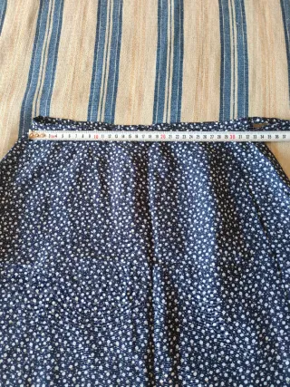 Falda pareo floral azul y blanco