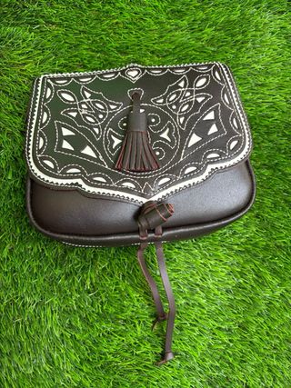 Bolso riñonera flamenco marrón