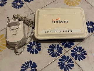 Modem Linkem beige con alimentatore