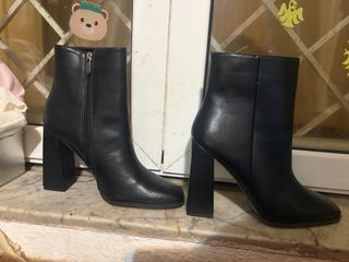 Stivali neri  Con tacco alto