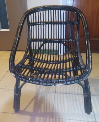 Silla ratán negra