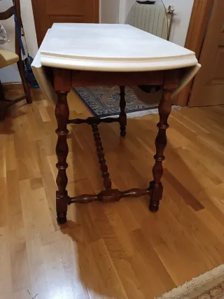 Mesa comedor patas madera torneadas