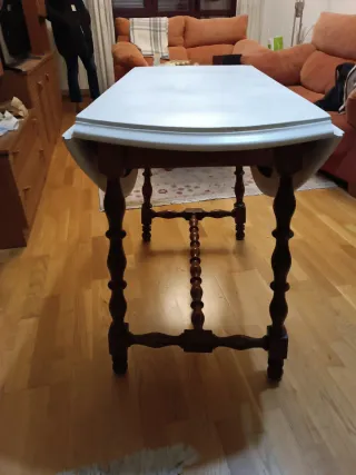 Mesa comedor patas madera torneadas