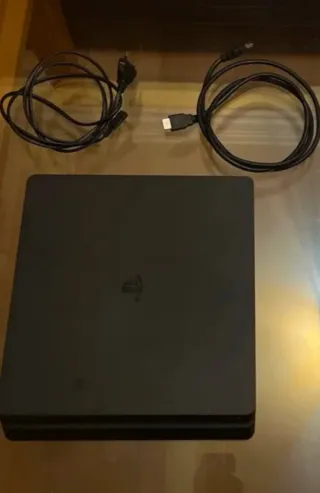 Ps4 Slim 1TB + Mando + 2 Juegos