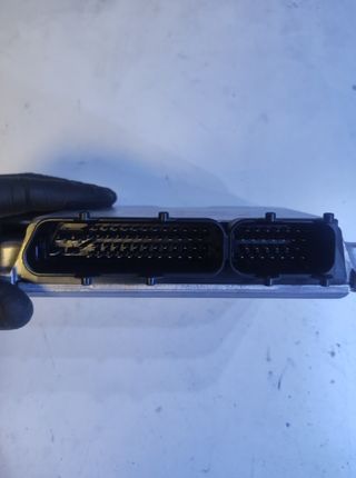 Centralita motor audi 038906018fd a4 1.9 tdi at 99