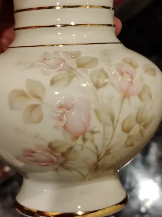 Jarrón antiguo Capeans porcelana flores rosas