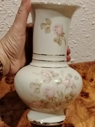 Jarrón antiguo Capeans porcelana flores rosas