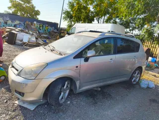 Piezas Toyota Corolla Verso Precio negociable