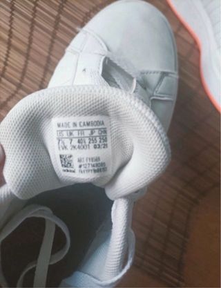 Zapatillas Adidas Blancas y Naranja