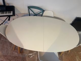 Mesa comedor extensible blanca y madera