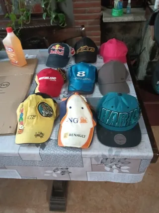 Lote de Gorras Varias