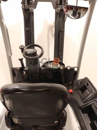 Ref. M-5729 Frontal Eléctrica 4 ruedas STILL RX 60-25