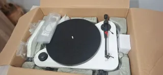 Tocadiscos Pro-Ject VT-E BT R Blanco/Negro