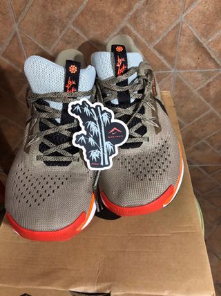 Nike Pegasus Trail 5 Marrón/Naranja Talla 43