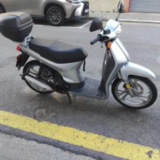 Honda SH 100 Scoopy