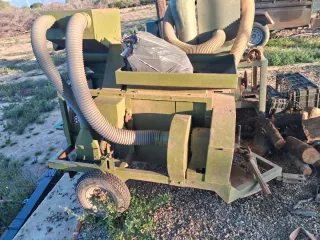 Máquina recolectora de avellanas