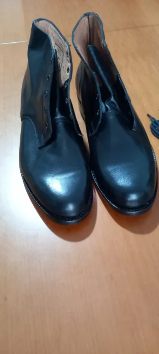 Stivaletti uomo neri pelle e cuoio