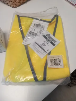 Baliza homologada con chaleco antireflectante