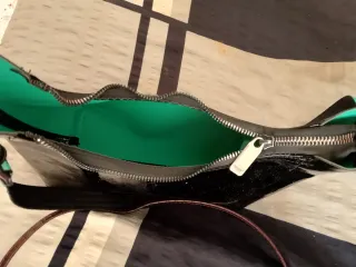 Bolso Adidas Negro y Verde