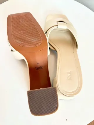 Sandalias piel Zara