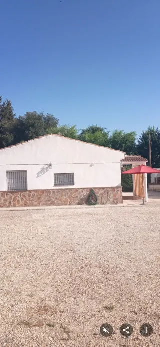 CHALET CERCA DEL JAEN PLAZA.