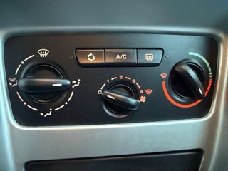 Peugeot 307 2006 etiqueta C