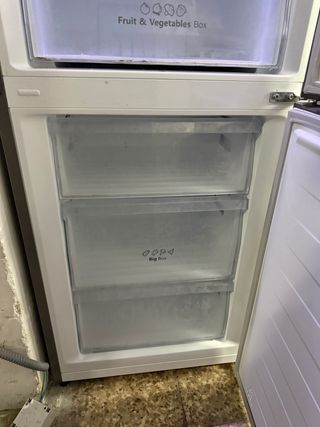 Nevera Hisense Acristalada 2m