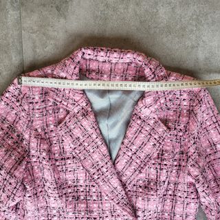 Chaqueta rosa tweed