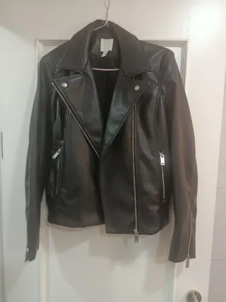 Chaqueta Polipiel Negra Nueva