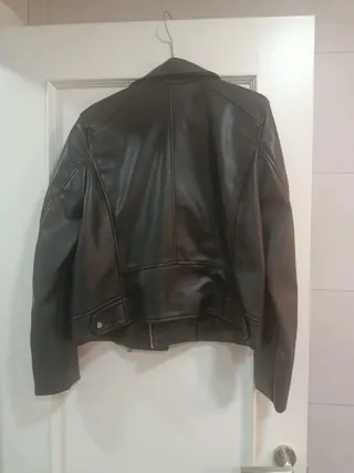 Chaqueta Polipiel Negra Nueva