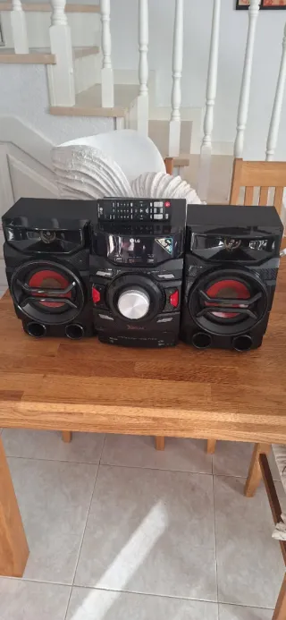 Equipo de música LG XBOOM CM4350