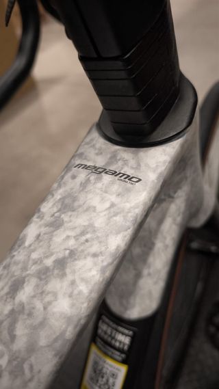 Megamo Raise REESTRENO