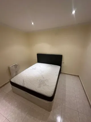 Cama canapé y colchón