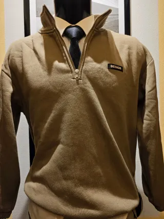 Pantalón beige relaxed fit