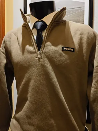 Pantalón beige relaxed fit