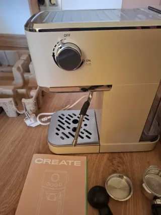 Cafetera Thera Compact Beige