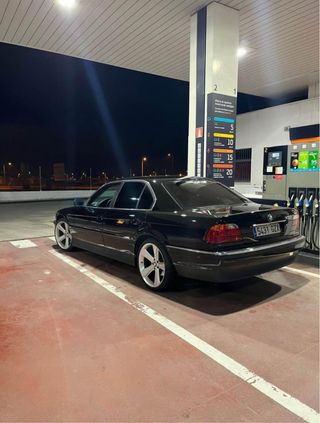 BMW Serie 7 1999