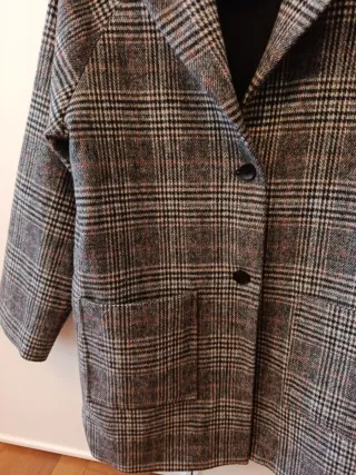 Abrigo cuadros niña Mango