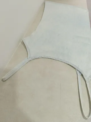 Vestidos  talla S 34 36 1€ la Unidad camiseta L