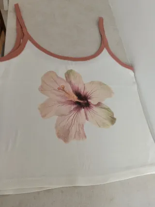 Vestidos  talla S 34 36 1€ la Unidad camiseta L