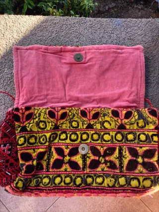 Borsetta etnica multicolor con monete