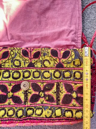 Borsetta etnica multicolor con monete