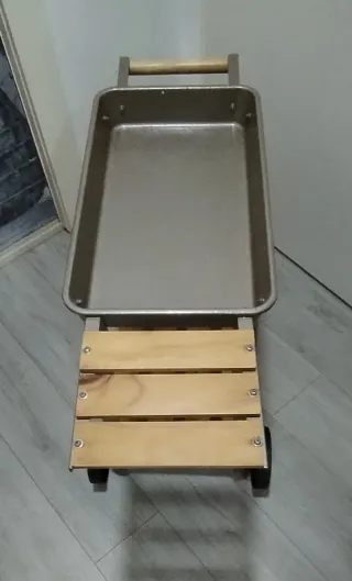 Mueble auxiliar con ruedas