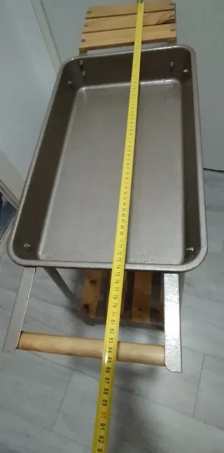 Mueble auxiliar con ruedas