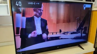 Televisión LG 49" 4K Smart TV