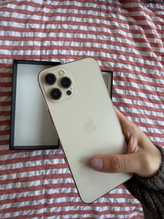 iPhone 12 Pro Max Dorado