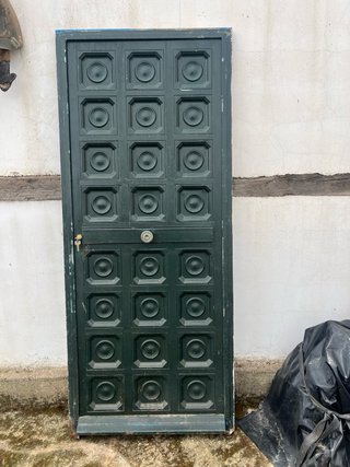 Puerta de Hierro con Diseño Cuadrado