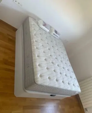 CANAPÉS Y COLCHONES