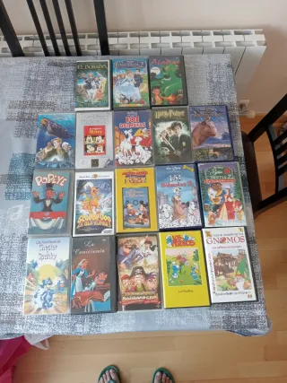 18 Películas Infantiles VHS (Español)